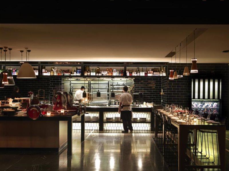 Qt Canberra Exterior photo